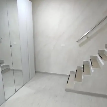 Al Civico 13 Apartment *